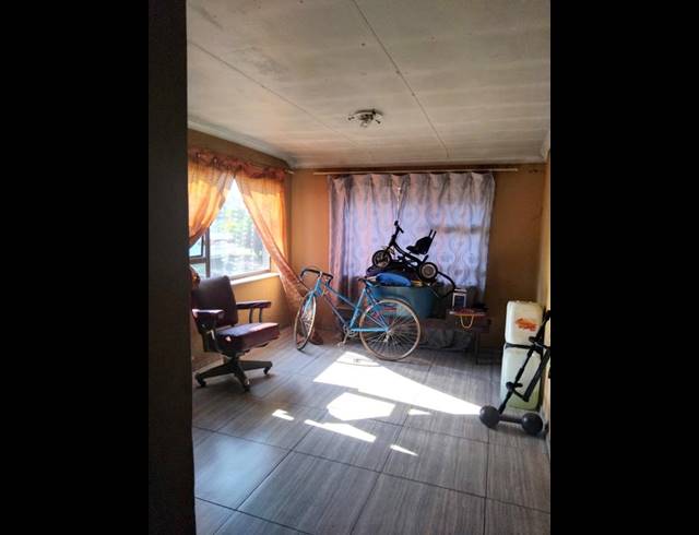 2 BEDROOM HOUSE FOR SALE IN MOROKA